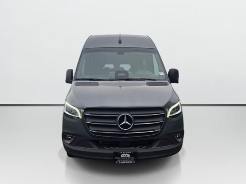 New 2025 Mercedes-Benz Sprinter 2500 image 9