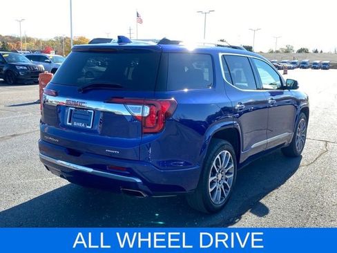 Used 2023 GMC Acadia Denali w/ Denali Ultimate Package image 4