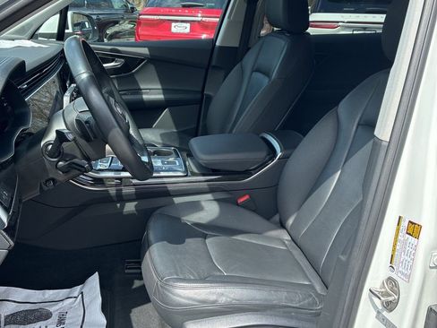 Used 2023 Audi Q7 3.0T Premium Plus image 3