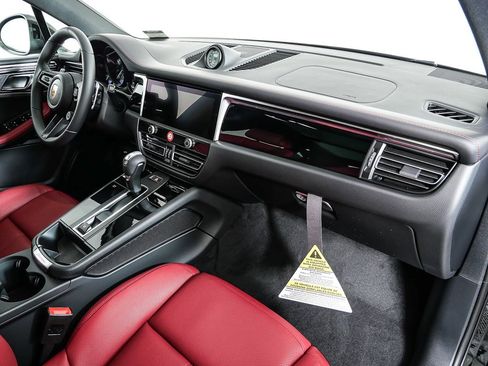 New 2026 Porsche Macan Turbo image 26