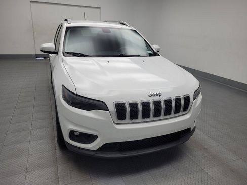 Used 2019 Jeep Cherokee Latitude w/ Popular Appearance Group FWD image 14