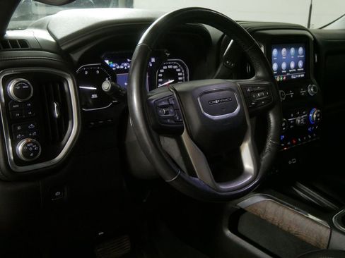 Used 2022 GMC Sierra 2500 Denali w/ Denali Ultimate Package AWD/4WD image 13