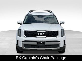 Used 2023 Kia Telluride EX w/ EX Captain's Chair Package FWD video 3