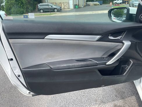 Used 2017 Honda Civic EX-T image 12