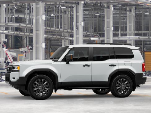 New 2027 Toyota Land Cruiser w/ Premium Package AWD/4WD image 5