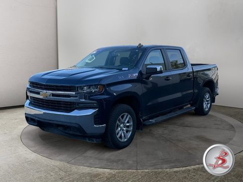 Used 2019 Chevrolet Silverado 1500 LT AWD/4WD image 2