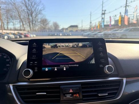 Used 2019 Honda Accord Sport image 19