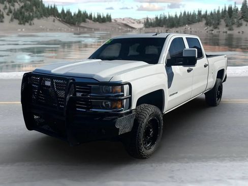 Used 2015 Chevrolet Silverado 2500 LT AWD/4WD image 7