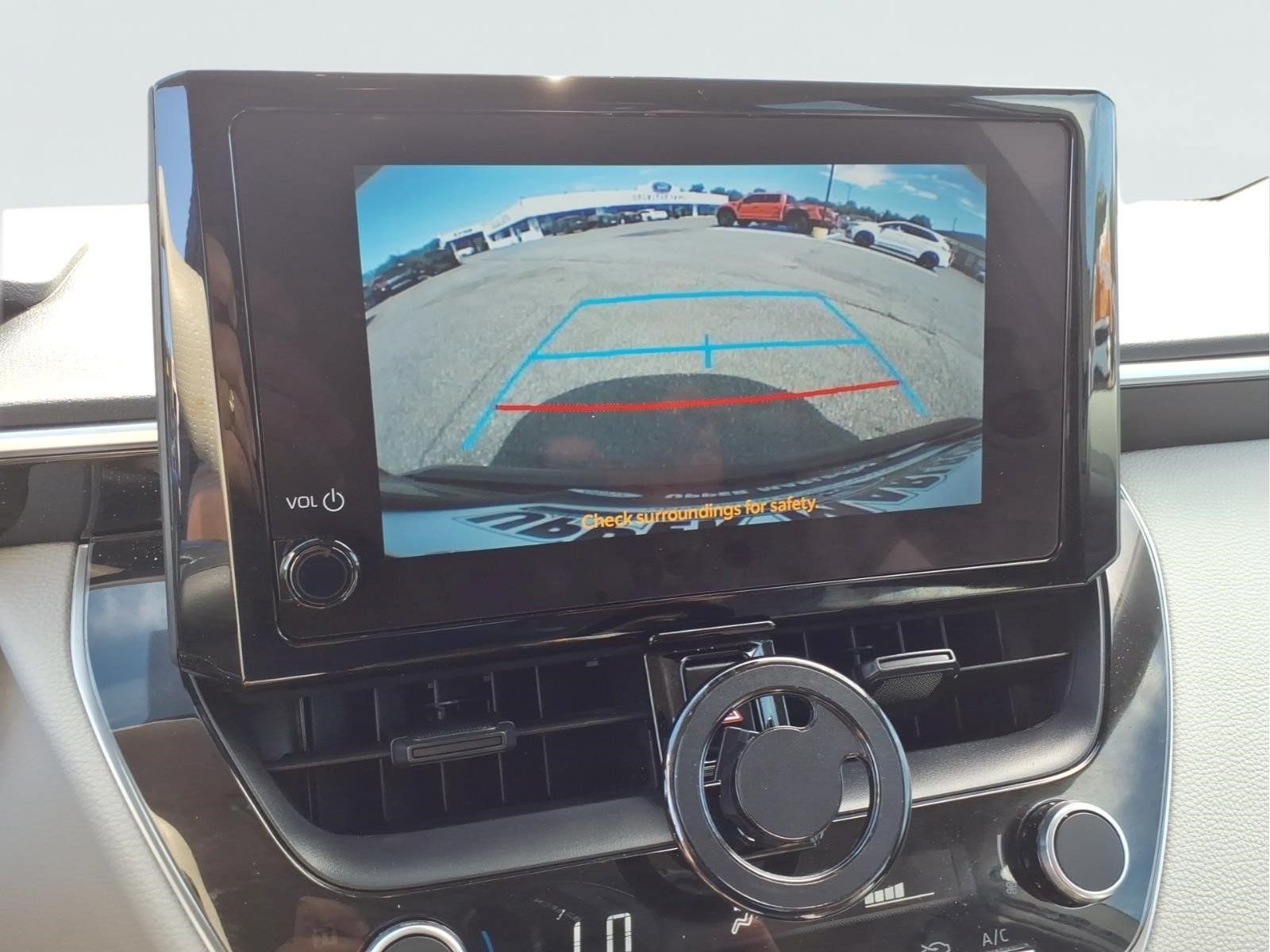 Used 2024 Toyota Corolla LE FWD image 24