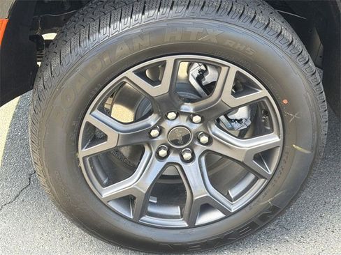 New 2026 Jeep Grand Wagoneer Limited image 16