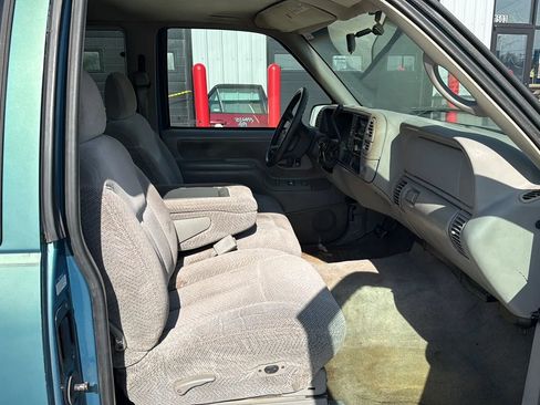 Used 1998 GMC Sierra 1500 2WD Extended Cab w/ Imagemax Pkg image 16