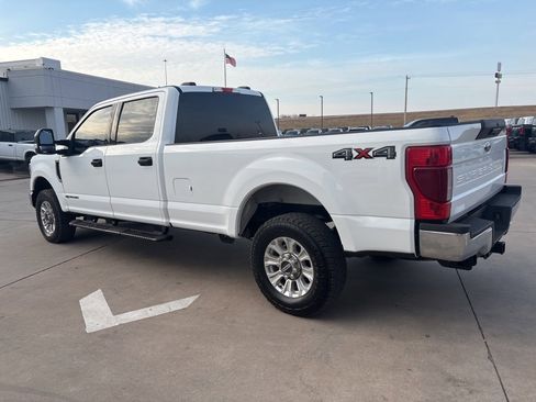 Used 2022 Ford F250 XLT image 4
