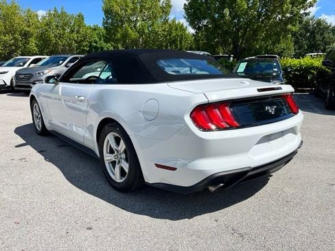 Used 2019 Ford Mustang Convertible RWD image 4