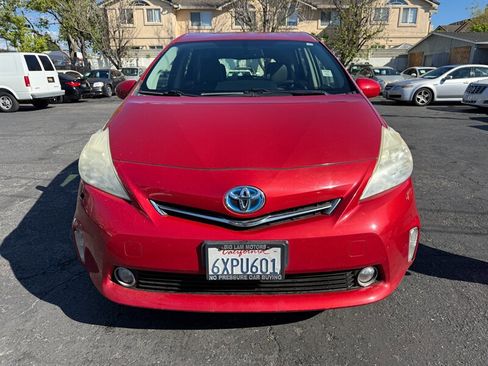 Used 2012 Toyota Prius V Five FWD image 2