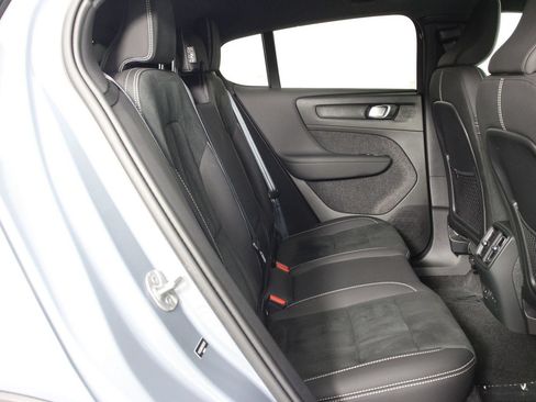 Used 2023 Volvo C40 P8 Recharge Ultimate w/ Protection Package Premier AWD/4WD image 28