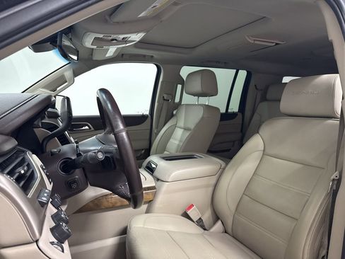 Used 2017 GMC Yukon XL Denali w/ Open Road Package image 29