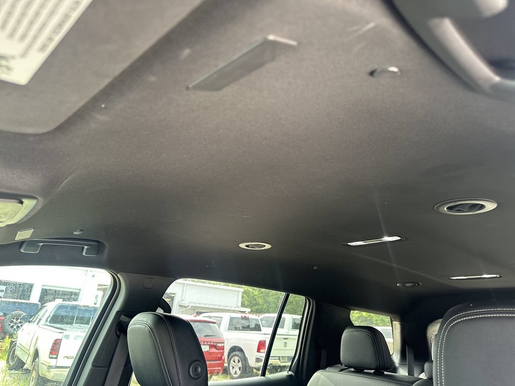 Used 2026 Chevrolet Traverse LT FWD image 32