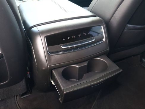 Used 2023 Cadillac Escalade ESV Sport Platinum AWD/4WD image 19