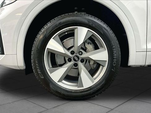 Certified 2024 Audi Q5 2.0T Premium image 11