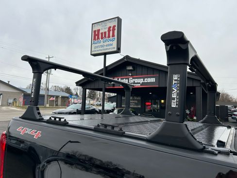 Used 2018 Chevrolet Colorado LT w/ LT Convenience Package AWD/4WD image 9