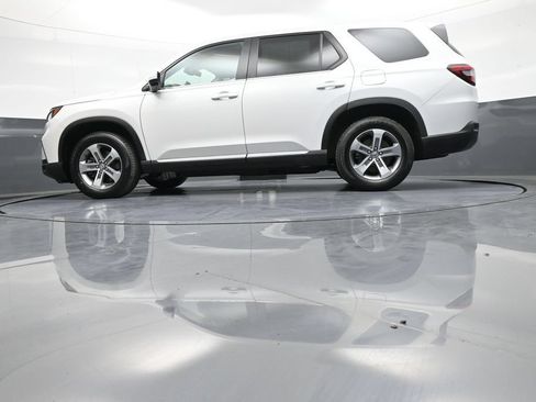 Used 2023 Honda Pilot EX-L image 35