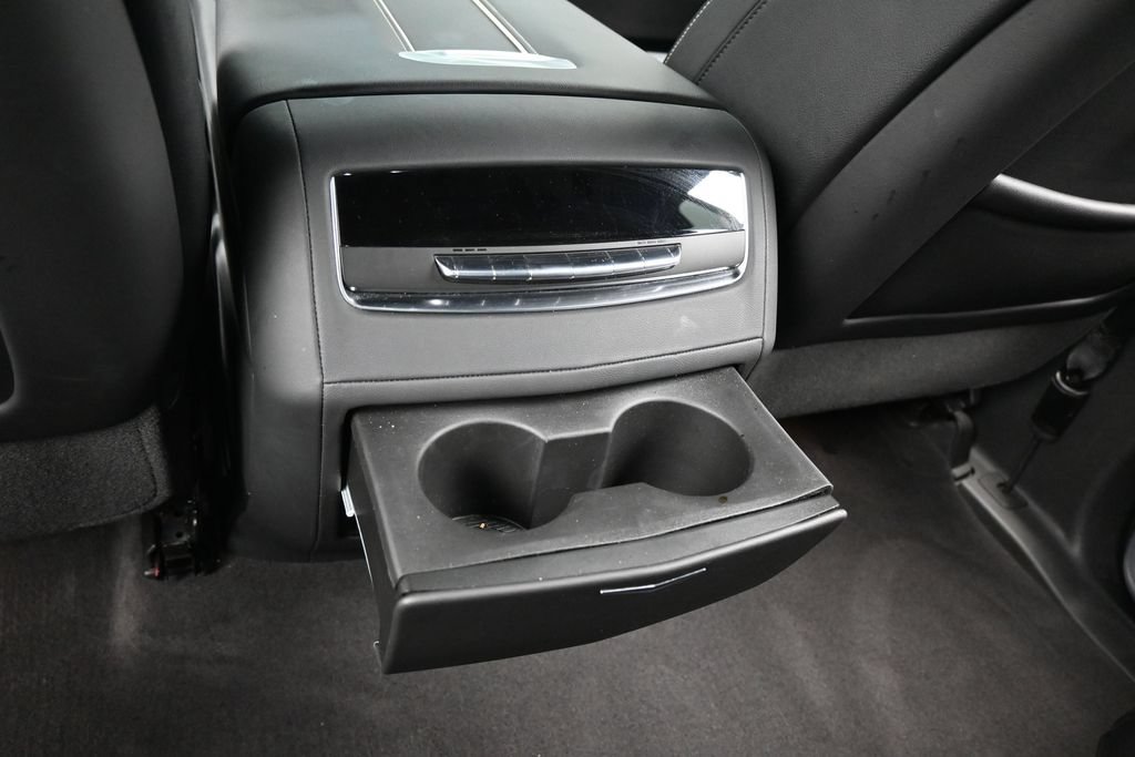Used 2023 Cadillac Escalade Luxury RWD image 37