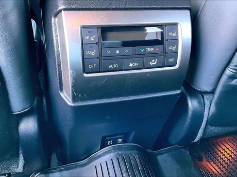 Used 2023 Lexus GX 460 Premium image 25