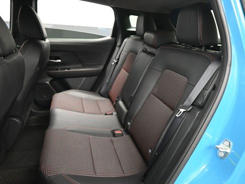 Used 2025 Nissan Kicks SR w/ Illumination Package FWD image 11