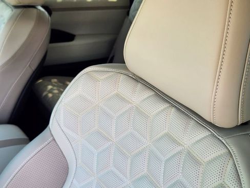 New 2025 Nissan Armada Platinum w/ Convenience Package image 21