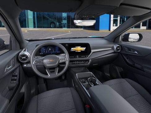 New 2026 Chevrolet Equinox LT w/ Safety and Technology Package FWD image 15