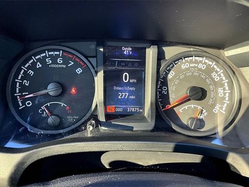 Used 2023 Toyota Tacoma SR image 15