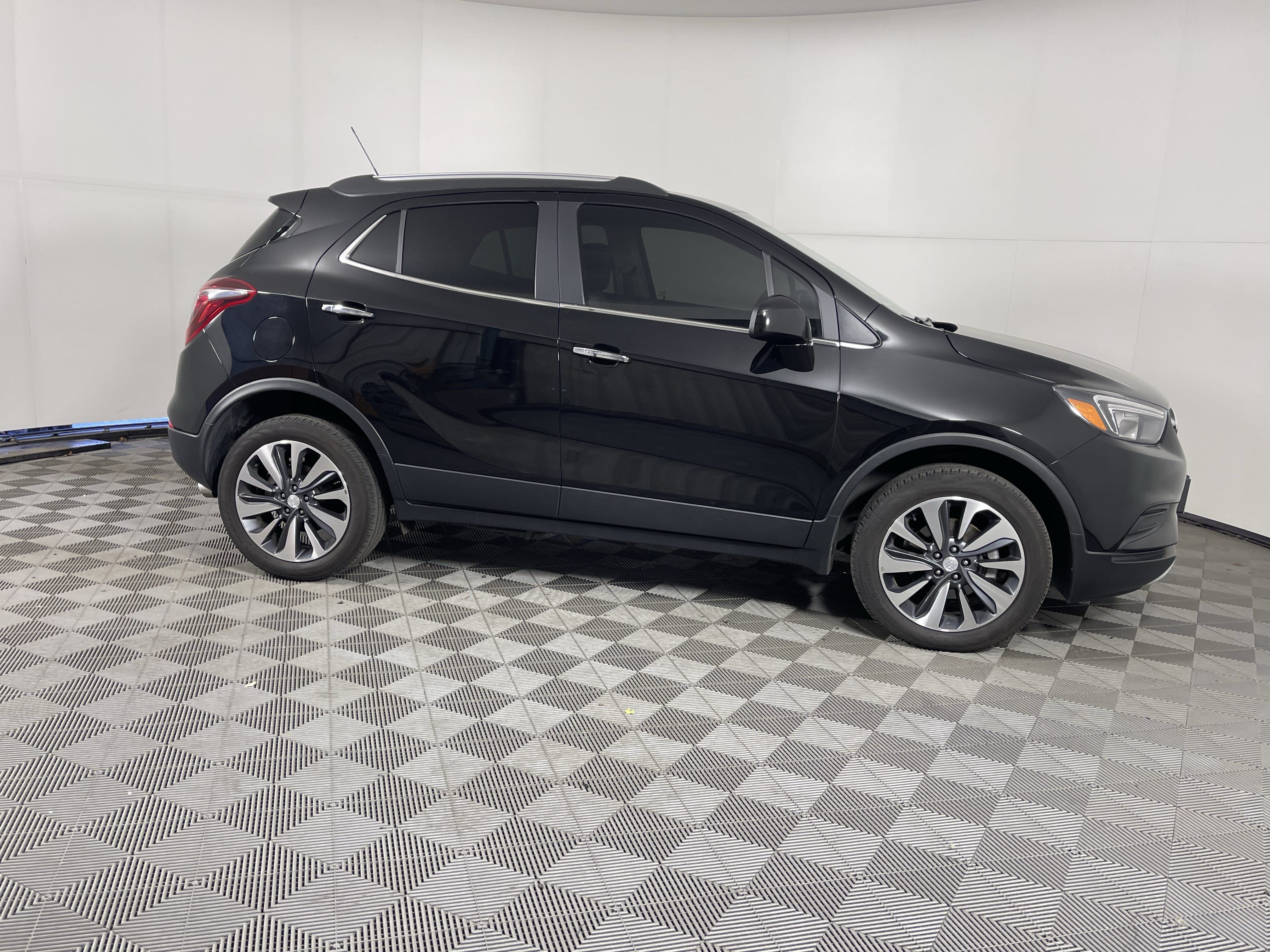 Used 2022 Buick Encore Preferred w/ Safety Package AWD/4WD image 6
