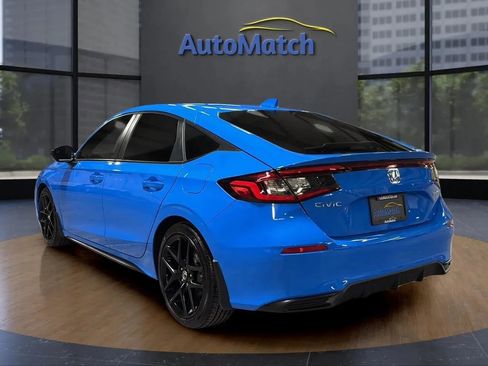 Used 2025 Honda Civic Sport image 8