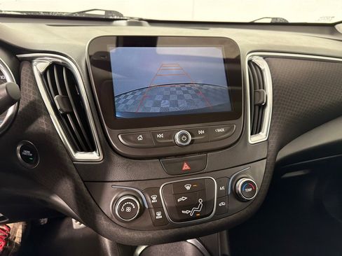 Used 2016 Chevrolet Malibu LT image 18