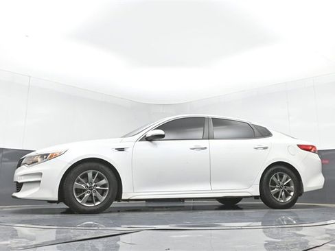 Used 2016 Kia Optima LX w/ Technology Package image 45