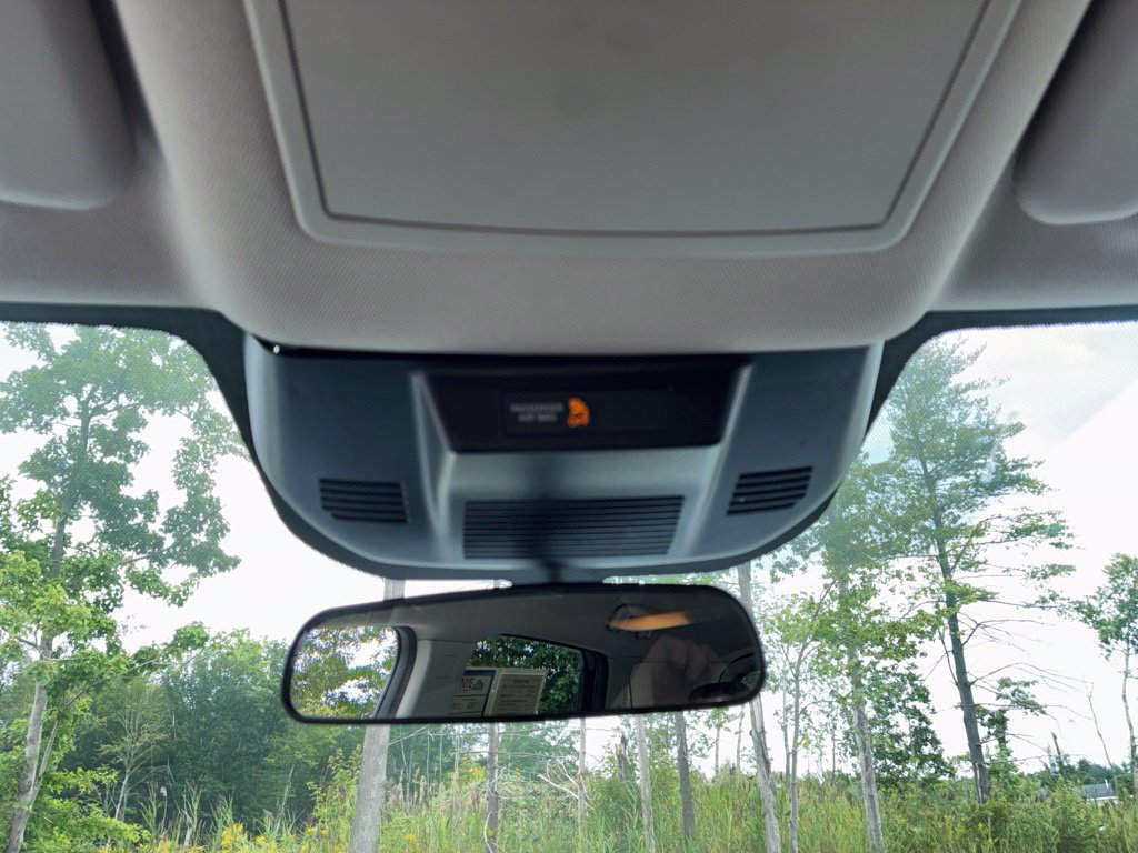 Used 2024 Nissan Rogue S AWD/4WD image 16