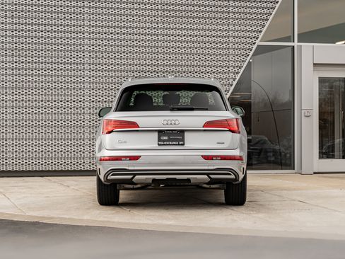 Certified 2023 Audi Q5 2.0T Premium w/ Convenience Package image 28