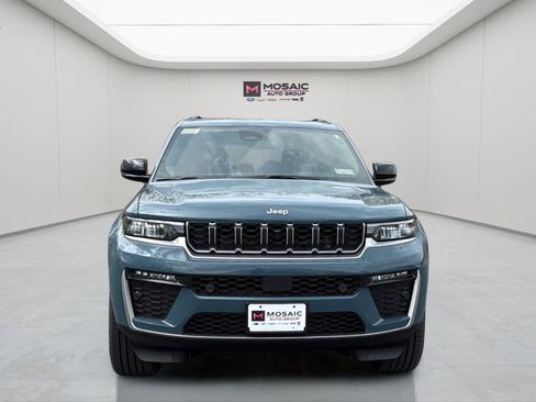 New 2026 Jeep Grand Cherokee L Limited AWD/4WD image 2