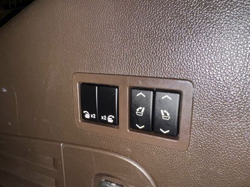 Used 2019 GMC Yukon Denali image 26