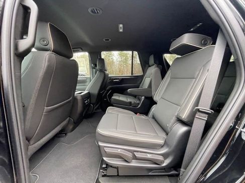 New 2025 Chevrolet Tahoe Premier w/ LPO, Illumination Package AWD/4WD image 20