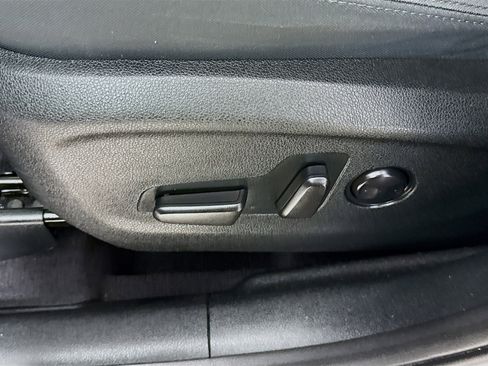 Used 2019 Kia Sorento LX image 22