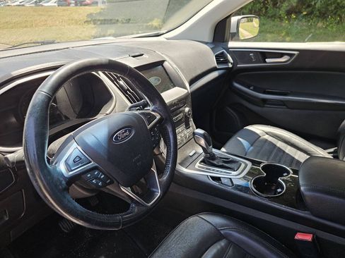 Used 2017 Ford Edge SEL w/ Equipment Group 201A FWD image 10