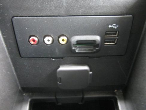 Used 2013 Ford Edge Limited w/ Vision Pkg image 36