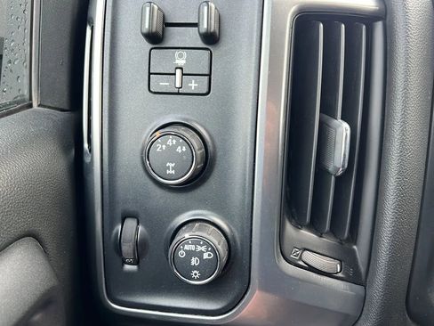 Used 2016 Chevrolet Silverado 2500 LT w/ LT Convenience Package AWD/4WD image 24