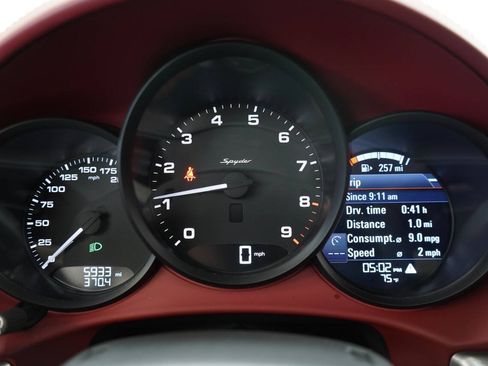 Used 2020 Porsche 718 Boxster Spyder RWD image 81
