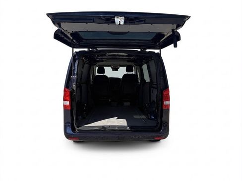 Used 2016 Mercedes-Benz Metris image 10