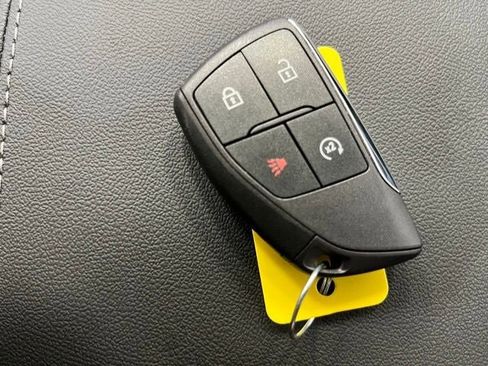 New 2025 GMC Canyon Elevation w/ Convenience Package image 23