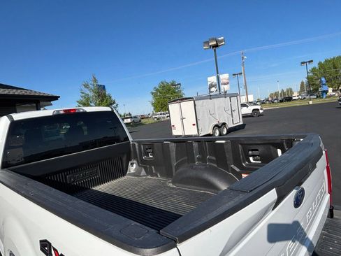 Used 2017 Ford F350 XLT w/ FX4 4x4 Off Road Package image 5