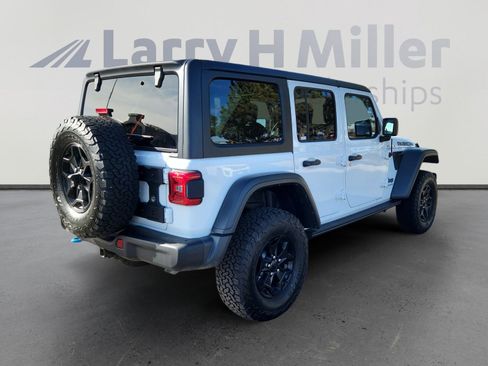 Used 2023 Jeep Wrangler Unlimited Rubicon 4xe image 5