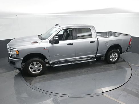 Used 2024 RAM 2500 Big Horn image 41
